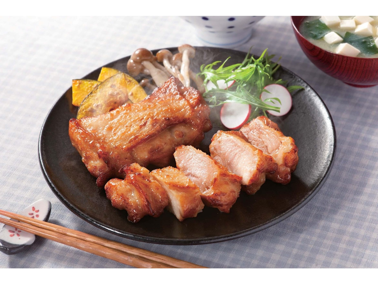 ニチレイ 一口チキンステーキ プレーン 1kg | フーヅフリッジ