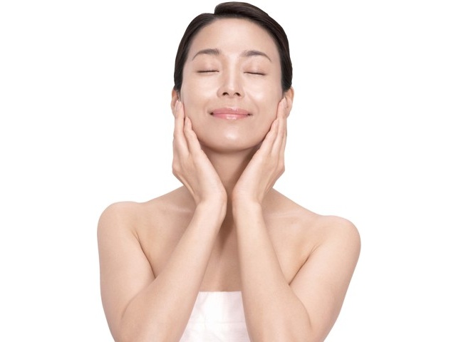 エリナ素肌美人セット(7点)♡スクラブ· 化粧水·乳液·日焼け止め·オイル♡ スクアジュエル アクアニングリフト 100g| コープこうべネット