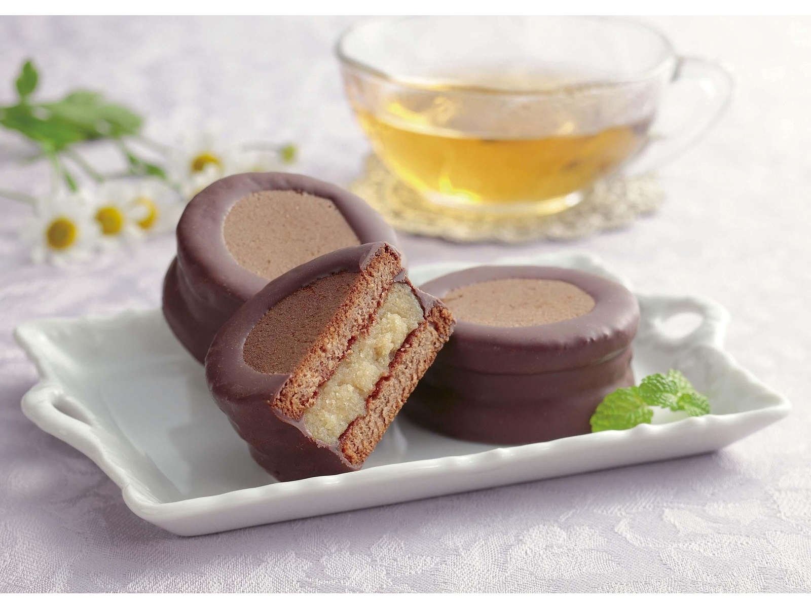 六花亭 チョコマロン 1箱（6コ入）| コープこうべネット