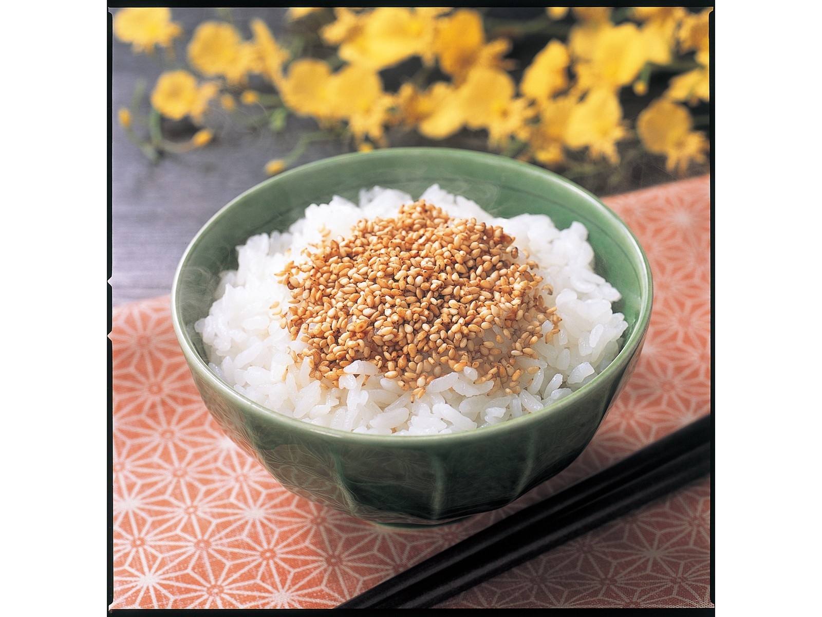 イカリ ごま工房 味付ごま しょうゆ味 120g| コープこうべネット イカリ ごま工房 味付ごま しょうゆ味 120g| コープこうべネット