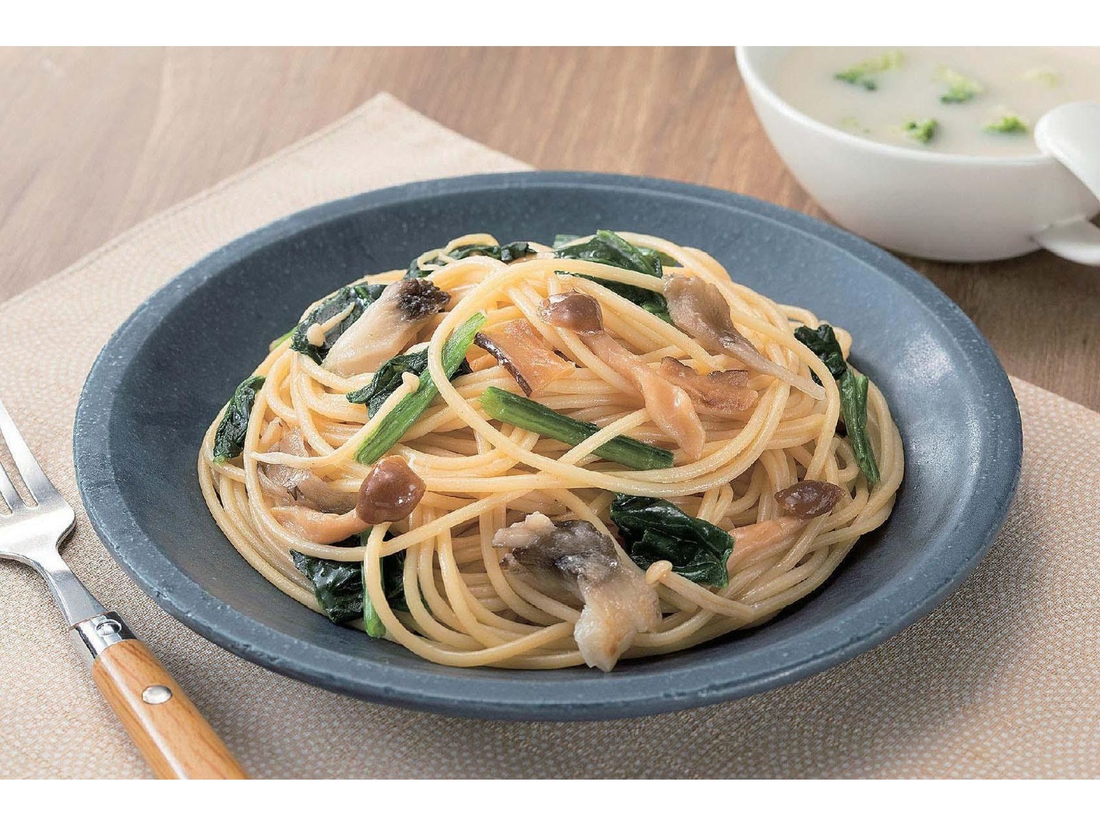 スパゲッティ2種類 0425031013643-2503b.jpg