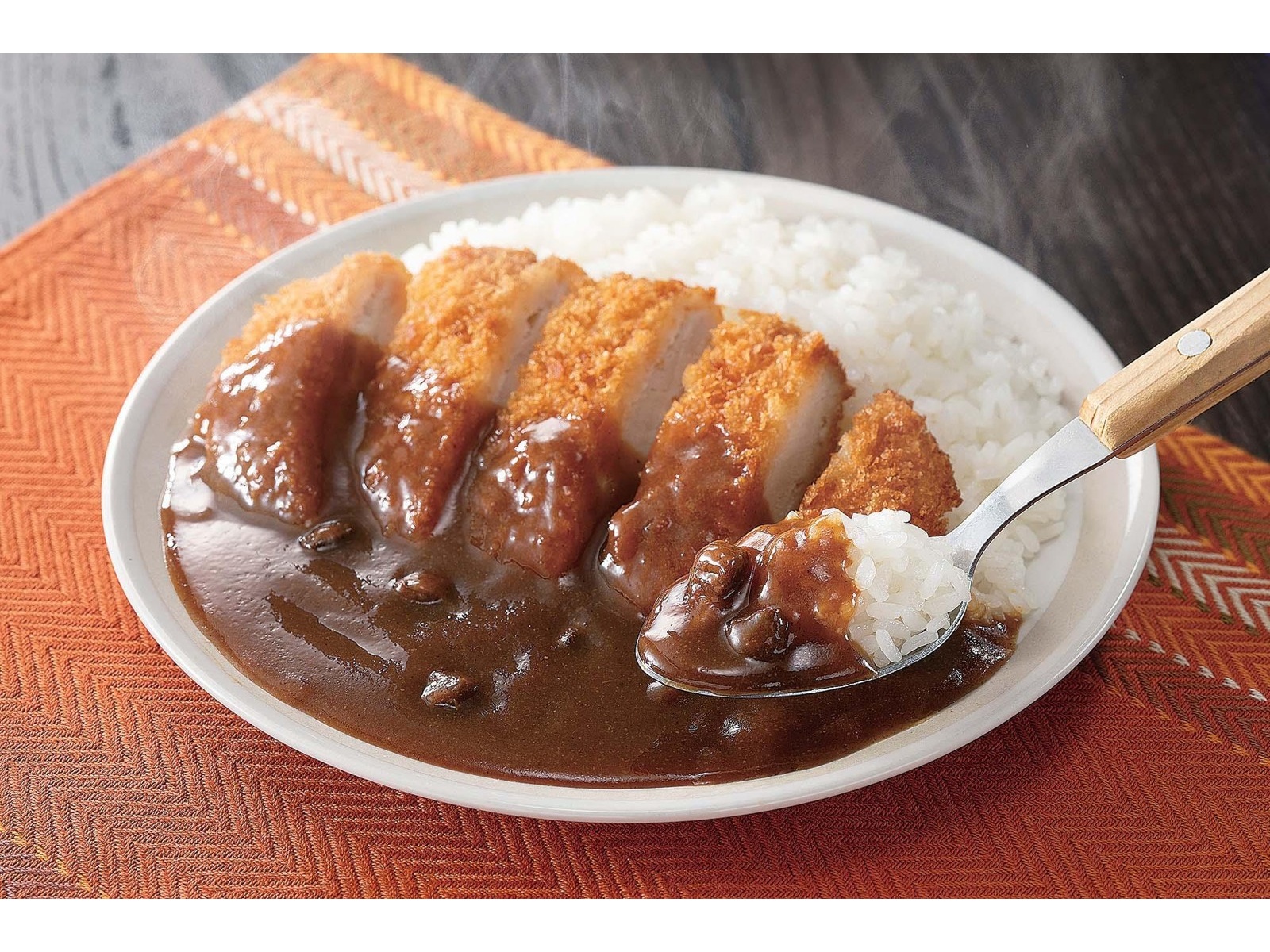 CO・OP 焙煎スパイス香る 素材が溶け込んだビーフカレー 中辛 CO・OP 焙煎スパイス香る 素材が溶け込んだビーフカレー 中辛