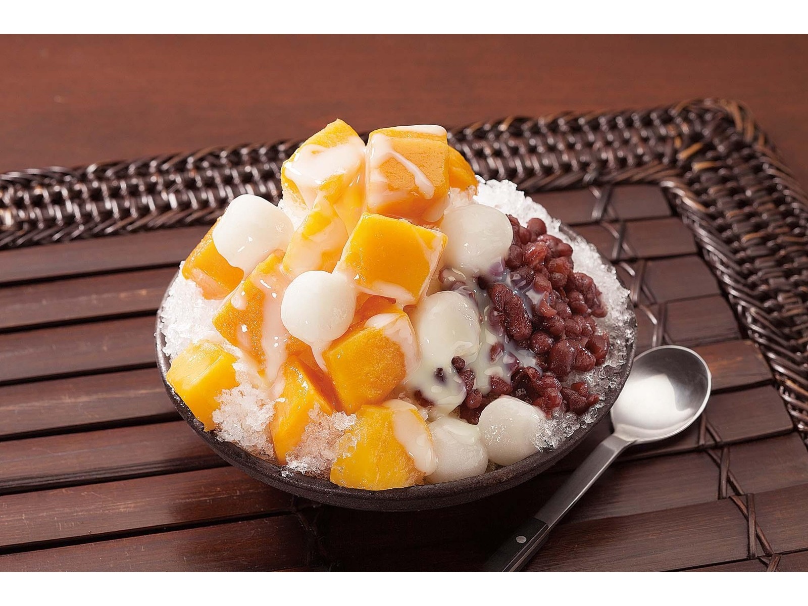 CO・OP とろっとおいしいカットマンゴー 150g| コープこうべネット CO・OP とろっとおいしいカットマンゴー 150g| コープこうべネット