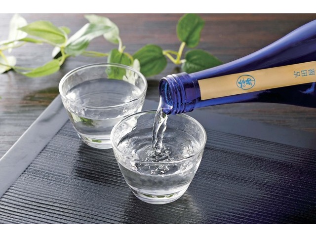 千曲錦酒造 純米吟醸 吉田屋治助 金ラベル 720ml(瓶)| コープ