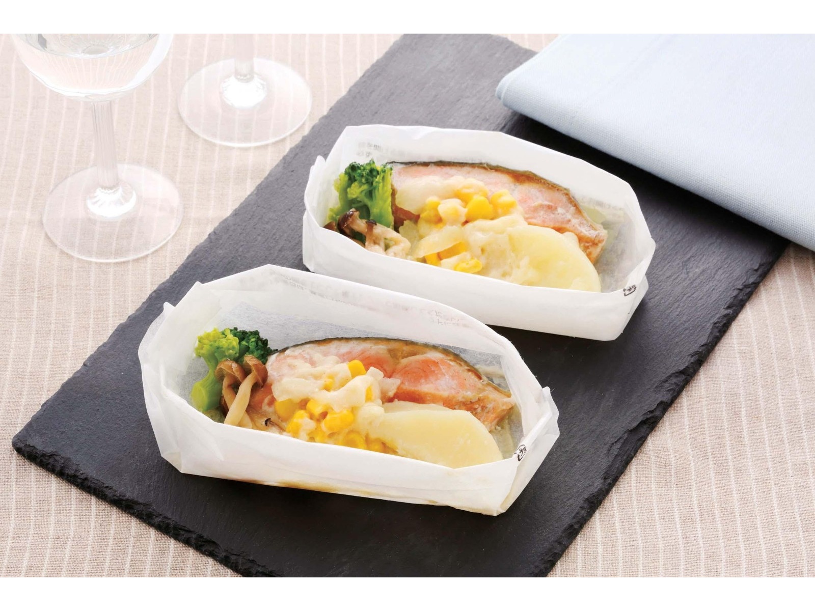 マルマス 鮭と野菜の紙包み（ホワイトソース） 90g×2コ入
